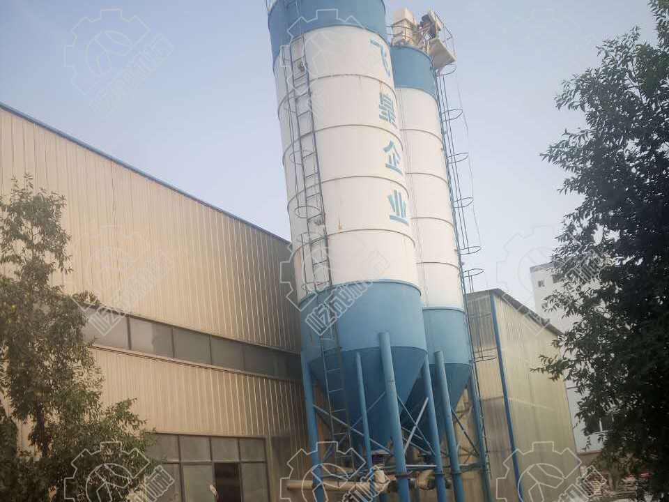 尉氏飛煌企業(yè)干粉砂漿生產(chǎn)設(shè)備現(xiàn)場(chǎng)